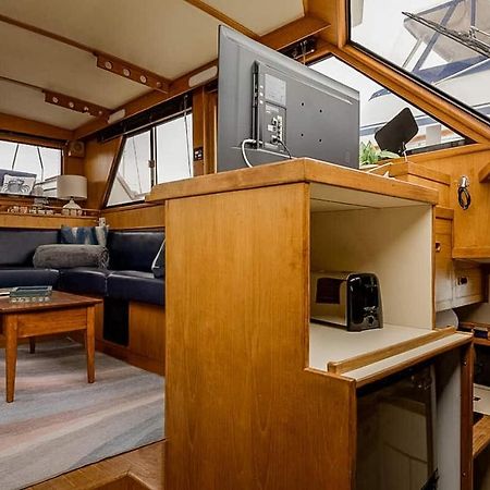 בוסטון 2Br Spacious & Comfy 43' Yacht - Heat & Ac - On The Freedom Trail - Best Nights Sleep מראה חיצוני תמונה