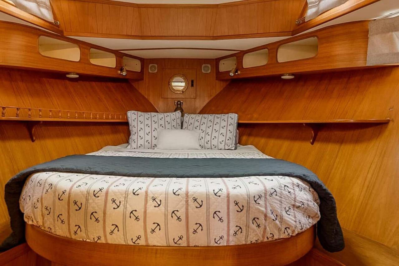 בוסטון 2Br Spacious & Comfy 43' Yacht - Heat & Ac - On The Freedom Trail - Best Nights Sleep מראה חיצוני תמונה